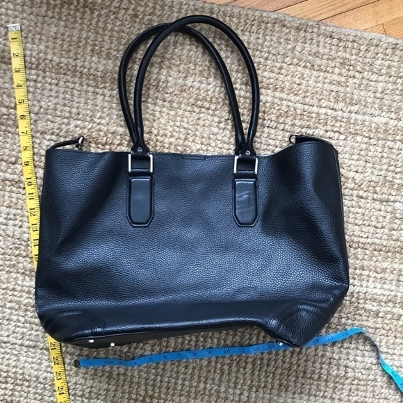 KENNETH Cole large purse shoulder bag. Black. - Picture 3 of 9